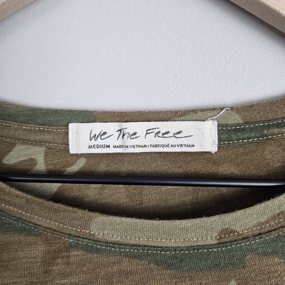 We the Free Camo Short Sleeve Graphic Top Medium - Picture 3 of 7